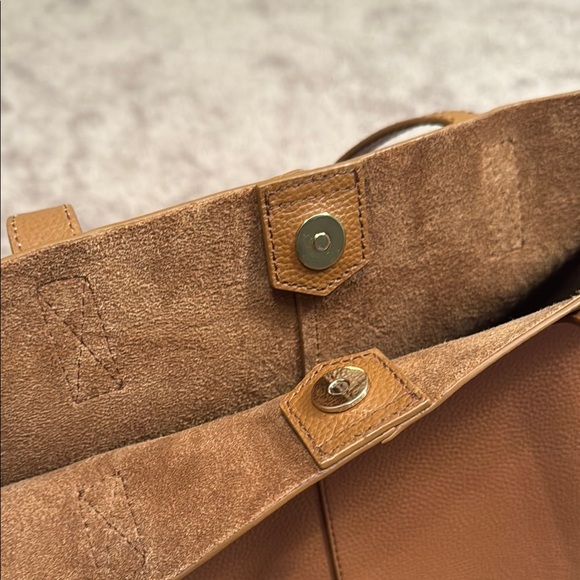 Large Leather Bag - Picture 13 of 16